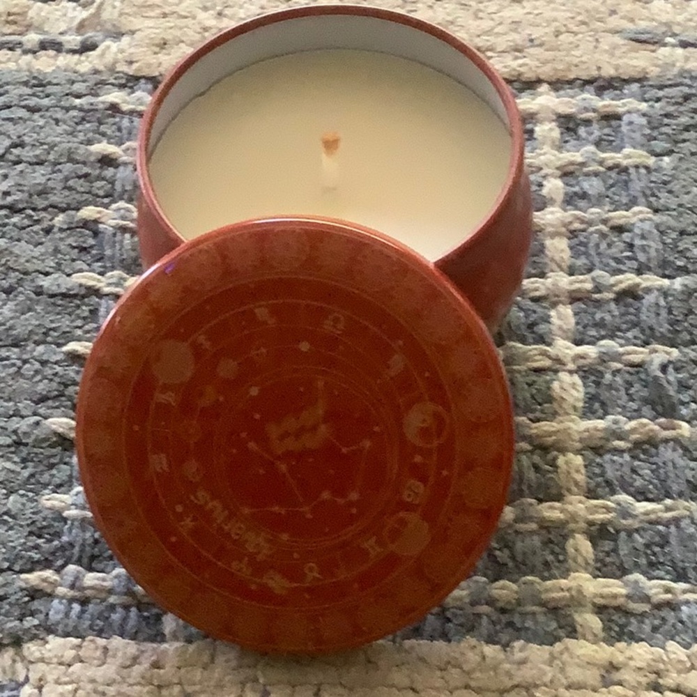 Aquarius ♒️ candle tin new
